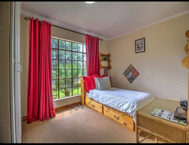 8,576M² SMALLHOLDING FOR SALE IN BREDELL